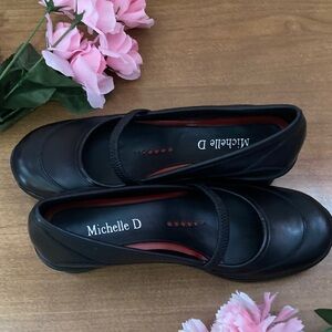 Classy Cute Black Wedges Size 6 MICHELLE D